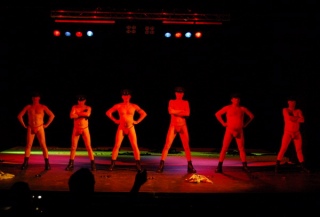 Barfoot bet an'n Hals