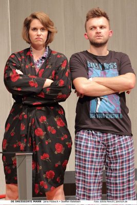 Szenenfoto "De dresseerte Mann" Niederdeutsche Bühne Flensburg